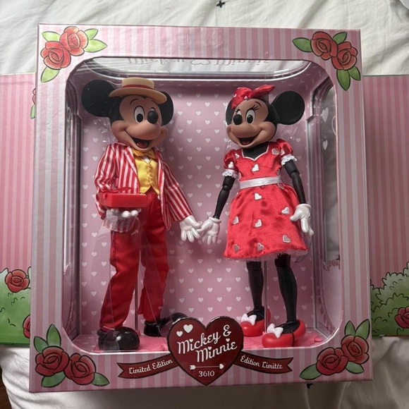 Disney Other - Disney Mickey & Minnie Limited Edition Action Figures - Red and Black